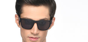 Black Wayfarer Full Rim Unisex Sunglasses by Vincent Chase Online-212616