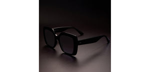 Black Wayfarer Full Rim Women Sunglasses by Vincent Chase Polarized-225711