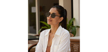 Load image into Gallery viewer, Black Round Full Rim Unisex Sunglasses by Vincent Chase-226145