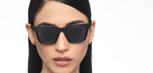 Load image into Gallery viewer, Black Wayfarer Full Rim Unisex Sunglasses by Vincent Chase Polarized-215983