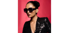Load image into Gallery viewer, Black Wayfarer Full Rim Women Sunglasses by Vincent Chase Polarized-225713