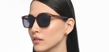 Load image into Gallery viewer, Tortoise Wayfarer Full Rim Unisex Sunglasses by Vincent Chase Polarized-215980