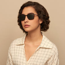 Load image into Gallery viewer, Brown Wayfarer Full Rim Unisex Sunglasses by Vincent Chase Polarized-146905